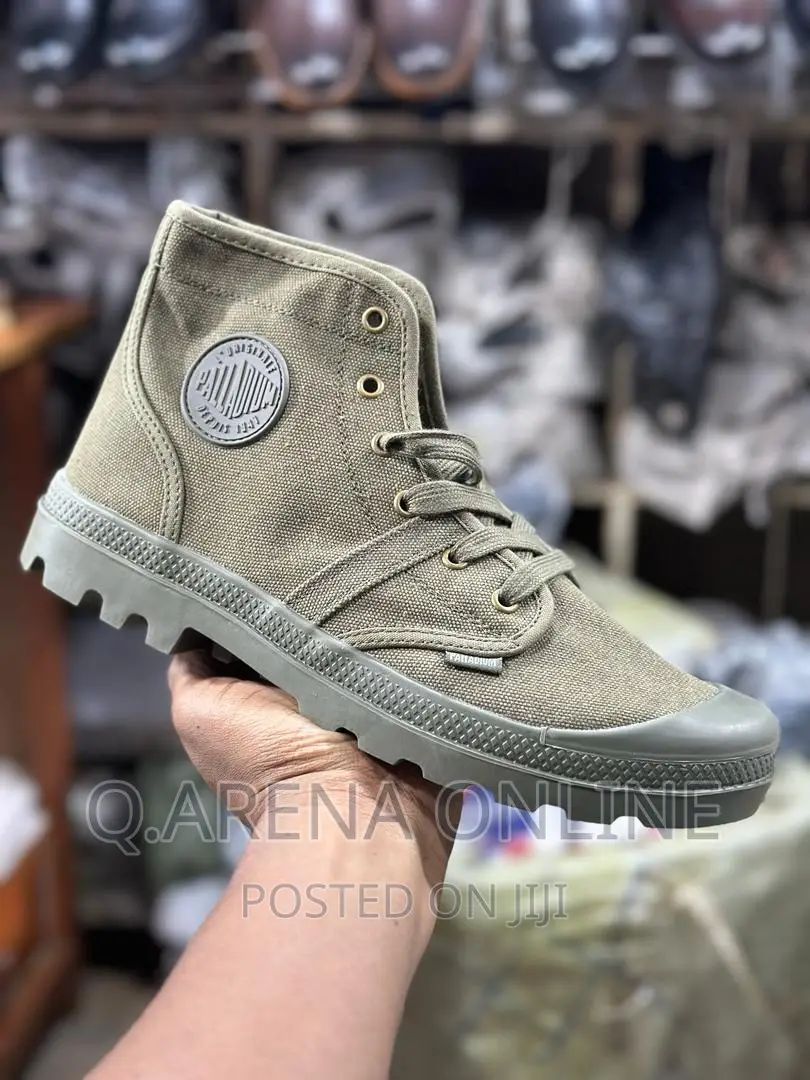 Palladium Mono Chrome Mens Casual Boots in Olive Night