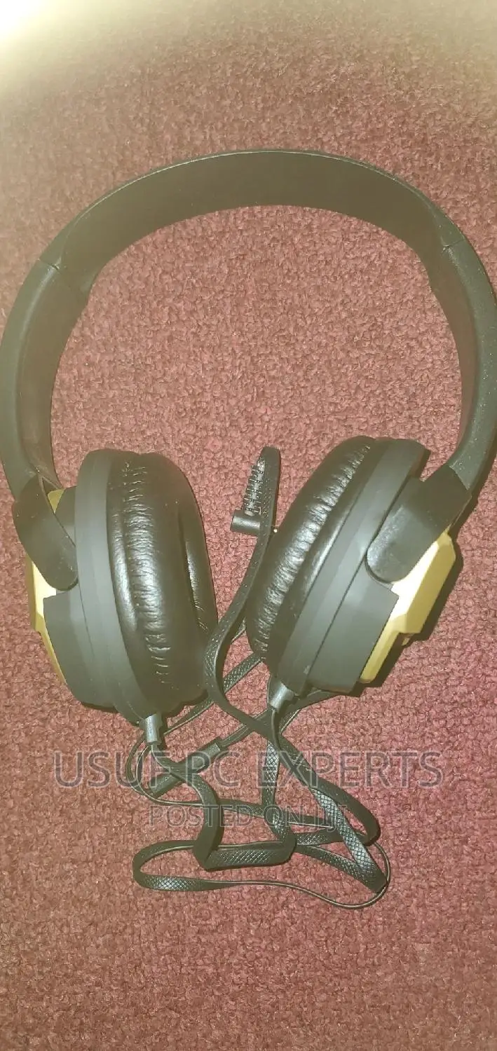 Adsons Wired Bass Headphones With Microphone