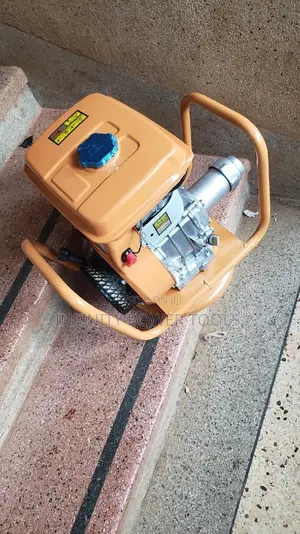 Gasoline Concrete Vibrator