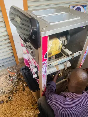 We Provide Good Machine Services and Cleaning