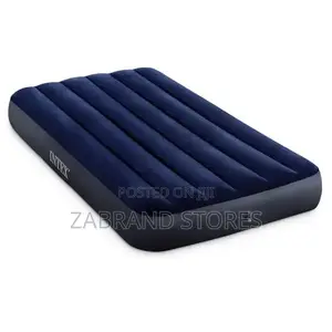 Photo - 4*6 Inflatable Air Mattresses
