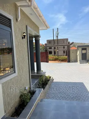 Furnished 5bdrm House in Bwebajja Entebbe, Central Division for sale
