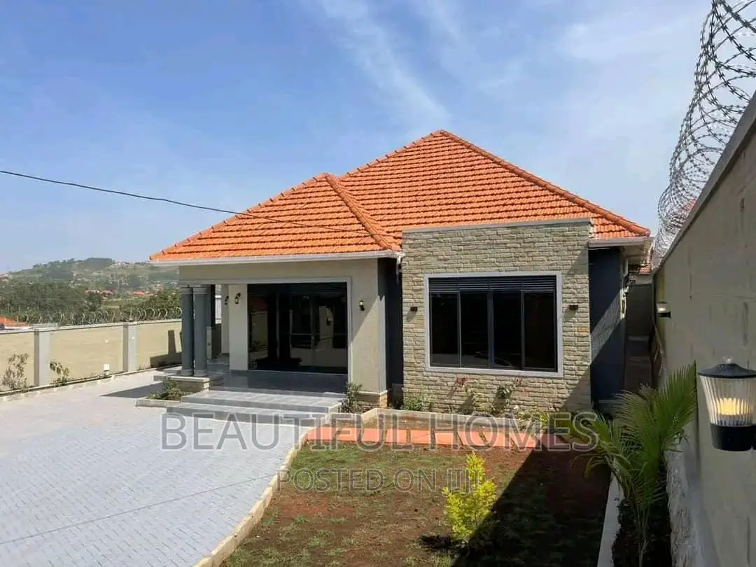 Furnished 5bdrm House in Bwebajja Entebbe, Central Division for sale