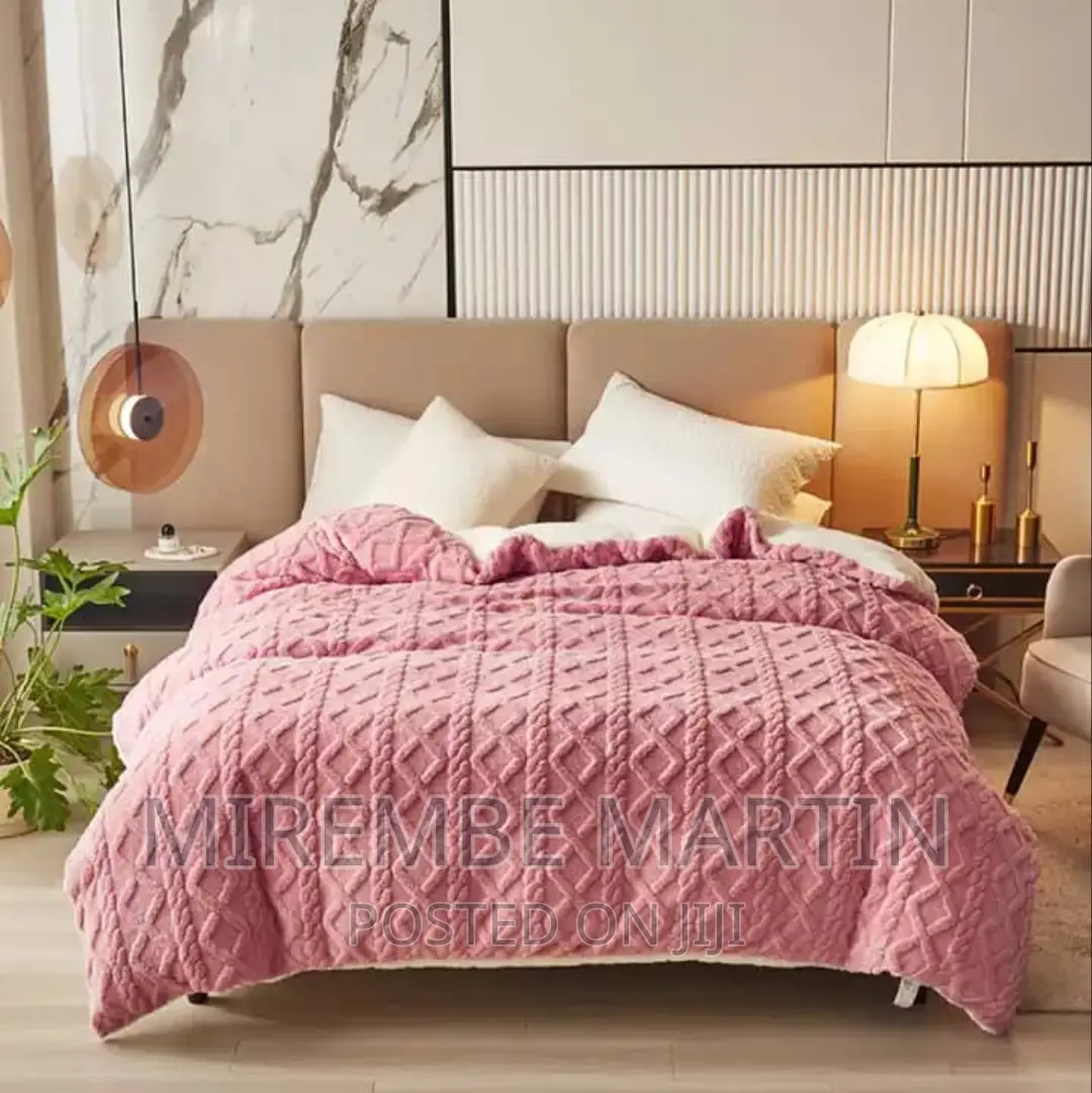 5*6 , 6*6 Tufted Woolen Duve