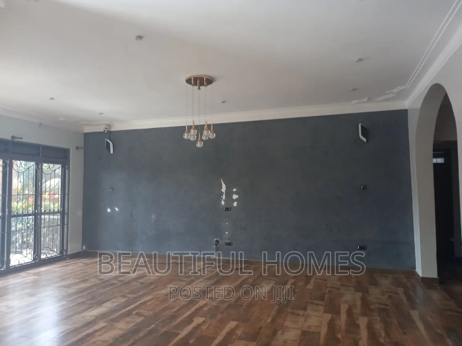 Furnished 6bdrm Mansion in Kyanja, Nakawa for sale