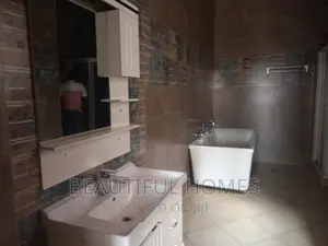 Furnished 6bdrm Mansion in Kyanja, Nakawa for sale