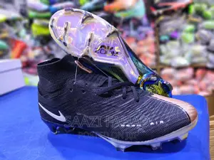 New Puma Soccerboots