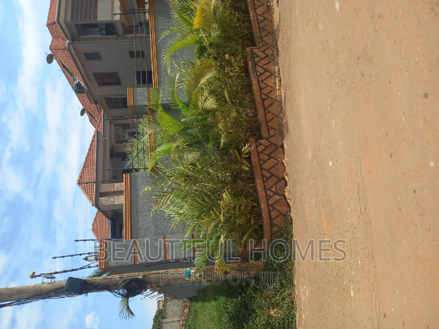 Furnished 6bdrm Duplex in Kyanja Rich, Nakawa for sale