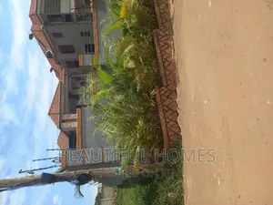 Furnished 6bdrm Duplex in Kyanja Rich, Nakawa for sale