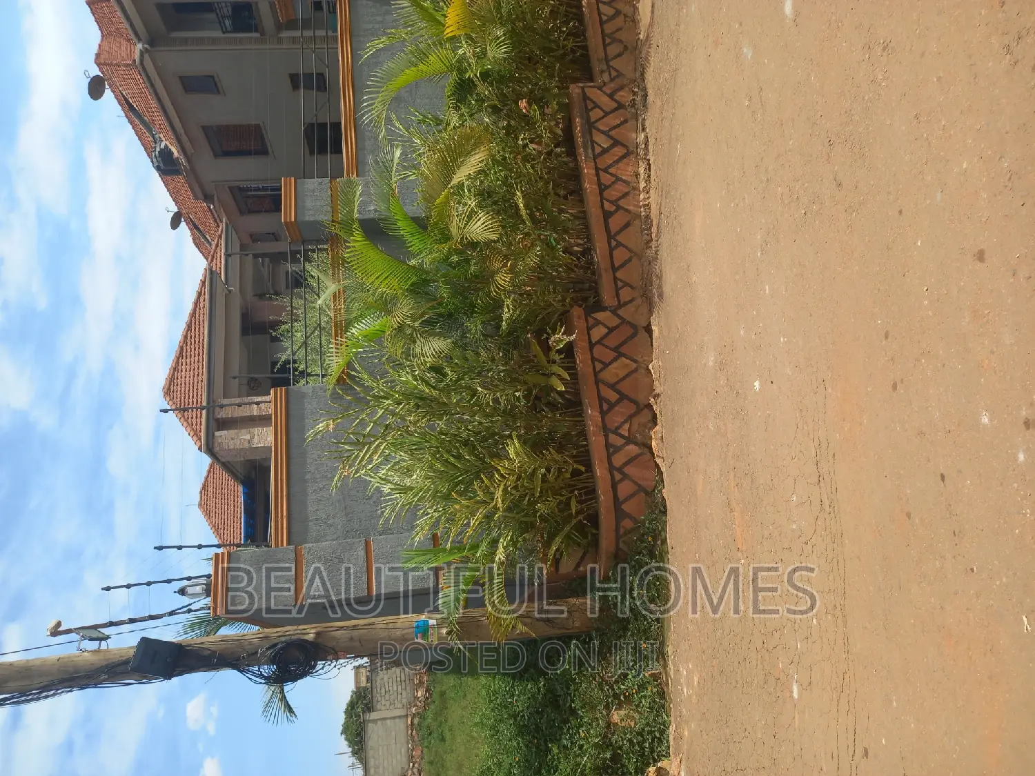 Furnished 6bdrm Duplex in Kyanja Rich, Nakawa for sale