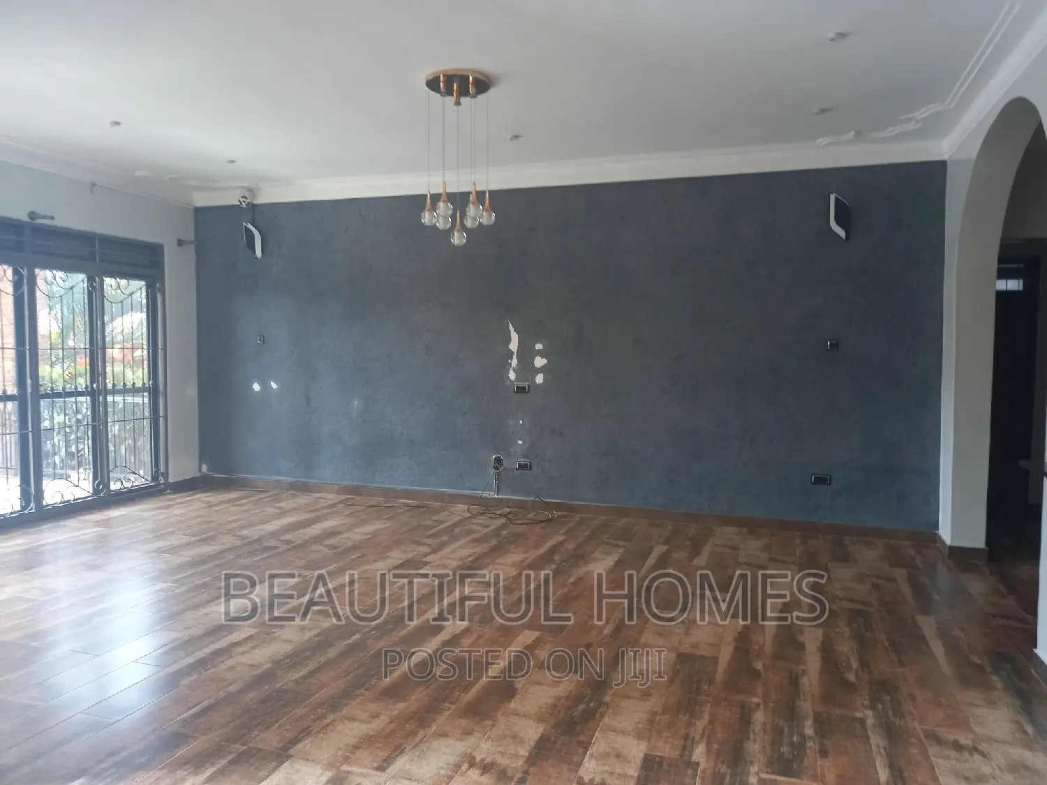 Furnished 6bdrm Duplex in Kyanja Rich, Nakawa for sale