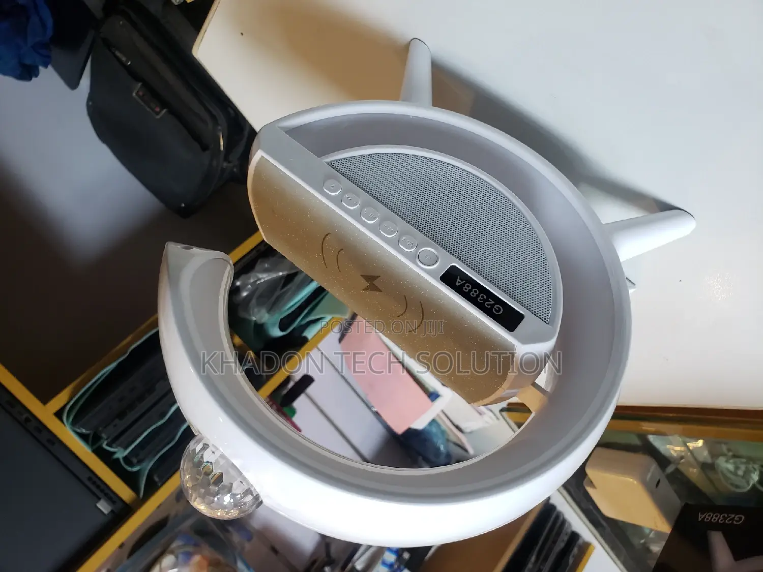 Table Lamp Wireless Speaker