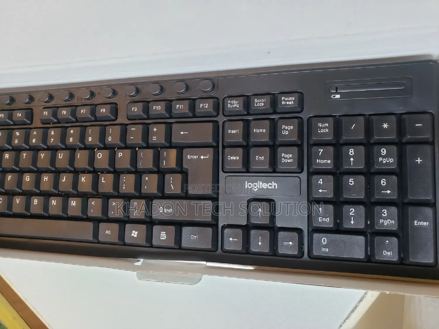 Gaming Logitech Wireless Keyboard