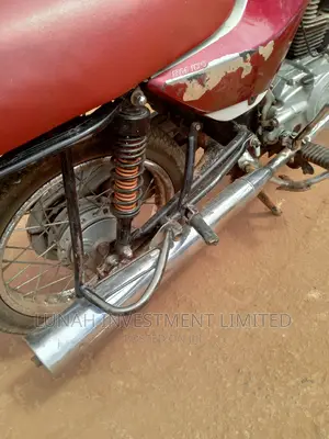 Bajaj Boxer 2023 Red