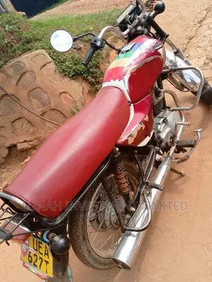 Bajaj Boxer 2023 Red