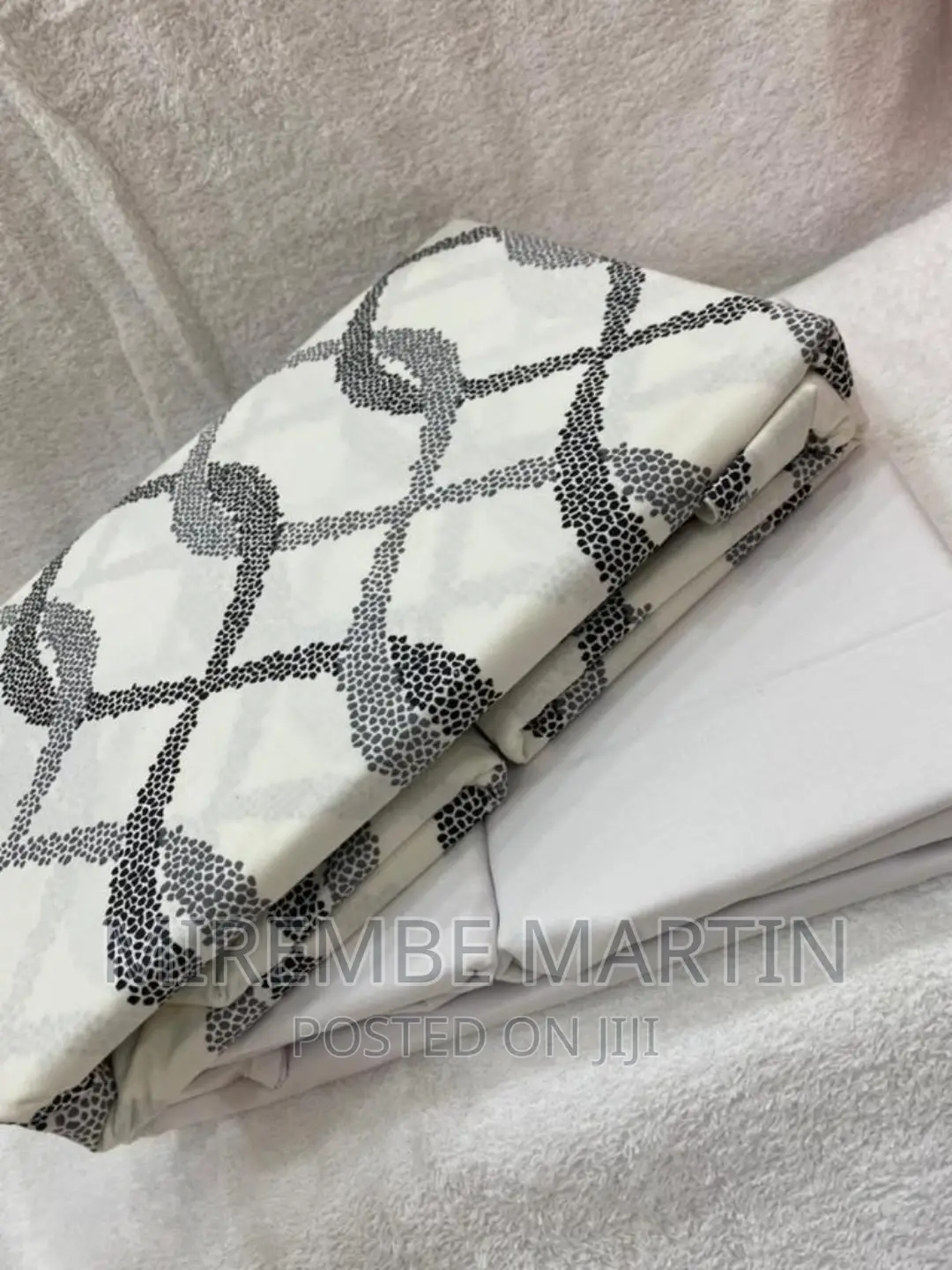 6*6 Bedsheets With Pillowcases-Multicolor