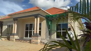 Furnished 4bdrm House in Kitende Entebbe Road, Central Division