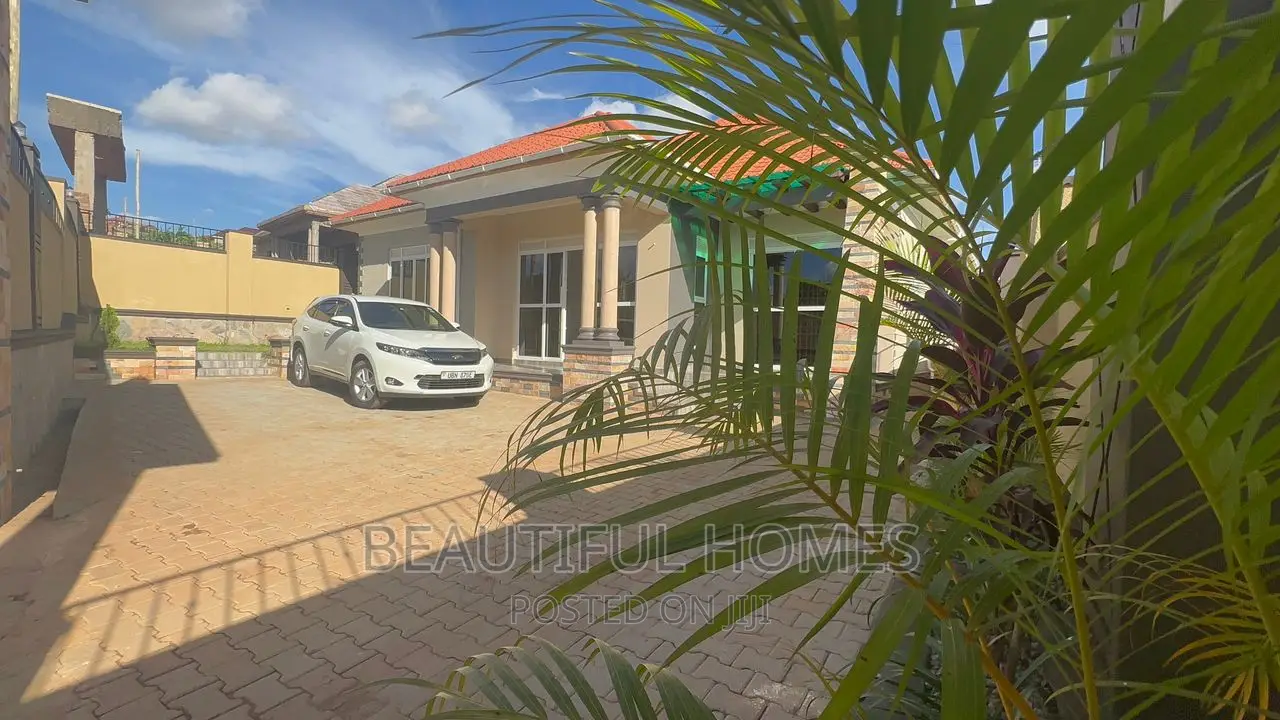 Furnished 4bdrm House in Kitende Entebbe Road, Central Division