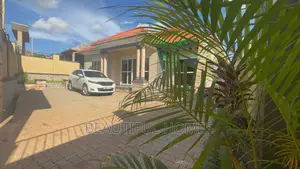 Furnished 4bdrm House in Kitende Entebbe Road, Central Division