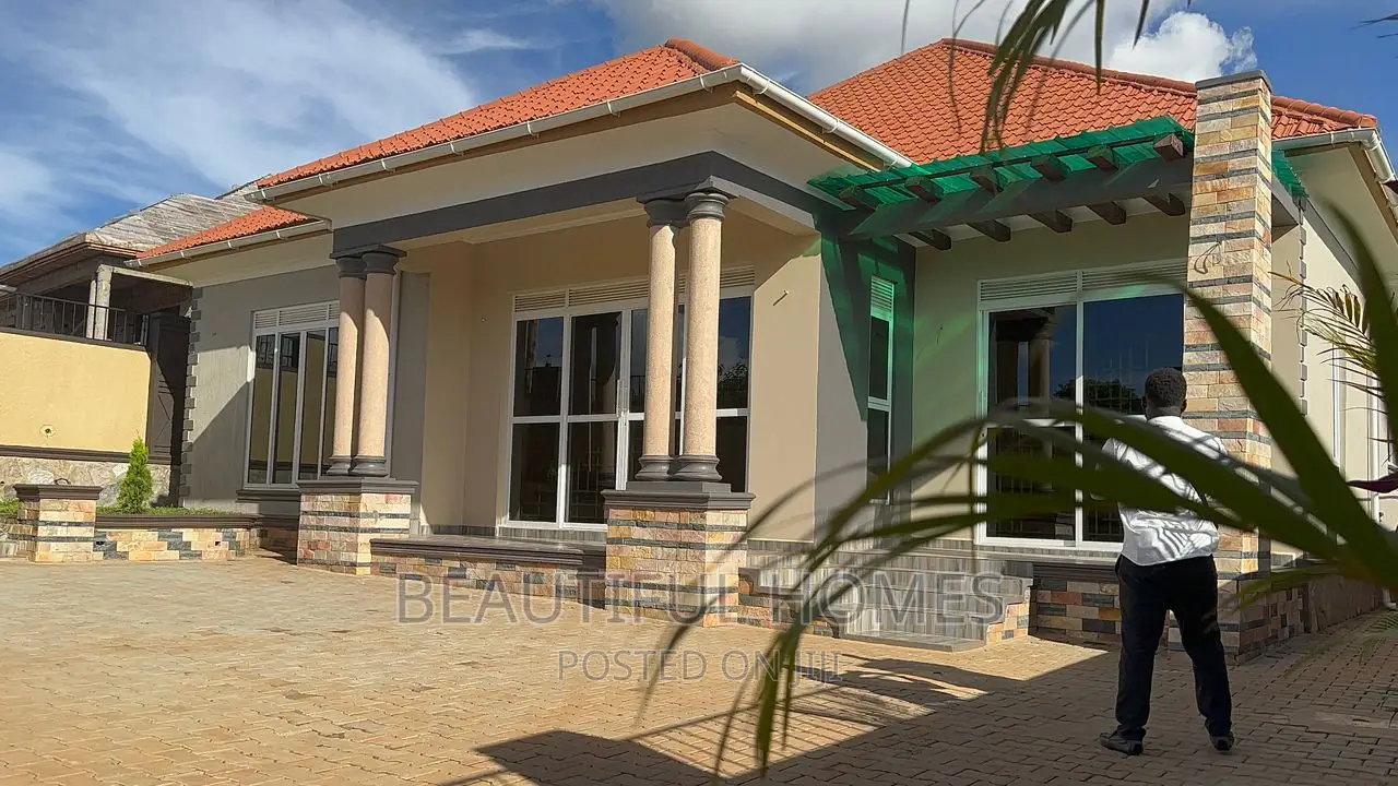 Furnished 4bdrm Bungalow in Kitende, Makindye for sale
