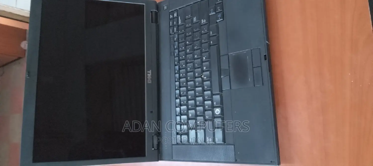 Laptop Dell Latitude E5500 3GB Intel Core 2 Duo HDD 160GB