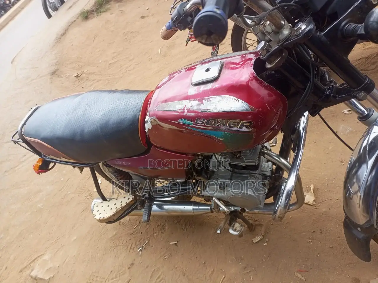 Bajaj Boxer 100 2019 Red