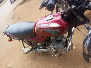 Bajaj Boxer 100 2019 Red