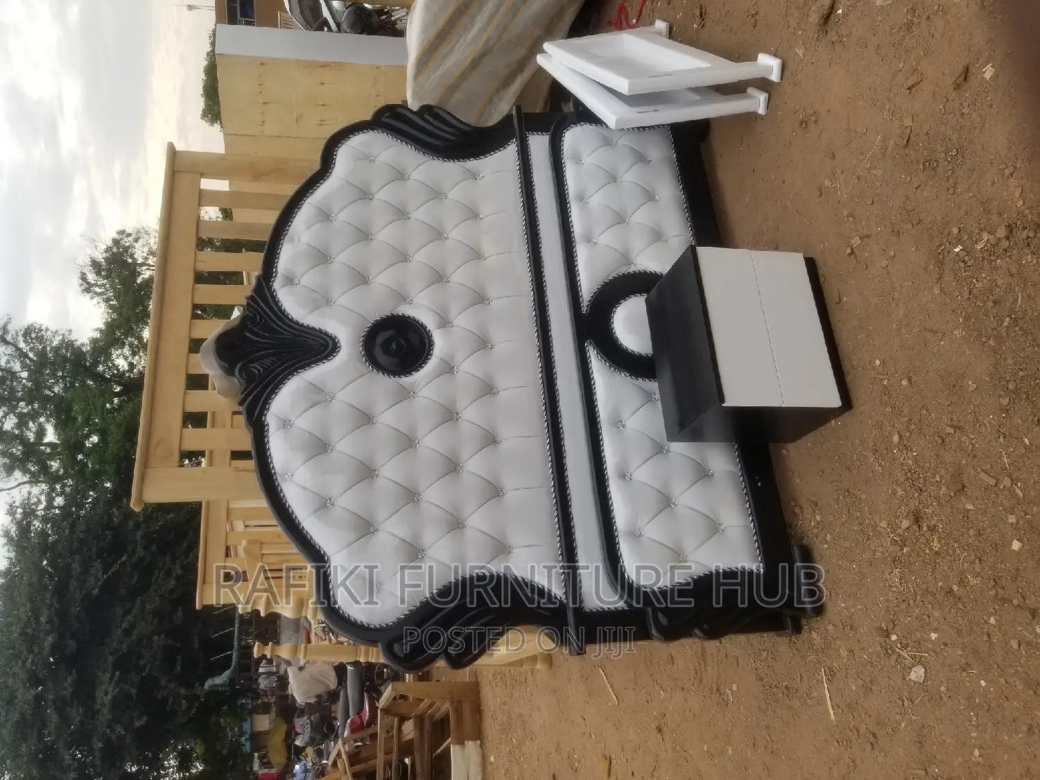 Leather Bed / 5by6 Bed / Wooden Bed / Best / Furniture