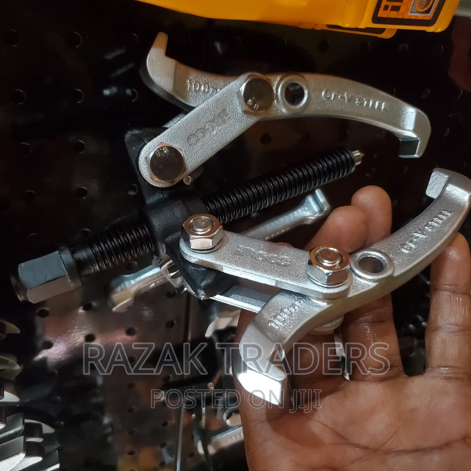 Ingco Industrial Three Jaws Gear Puller 3" CR-V