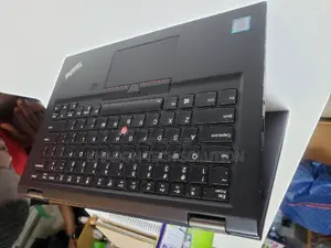 Laptop Lenovo ThinkPad X390 Yoga 8GB Intel Core I7 SSD 256GB