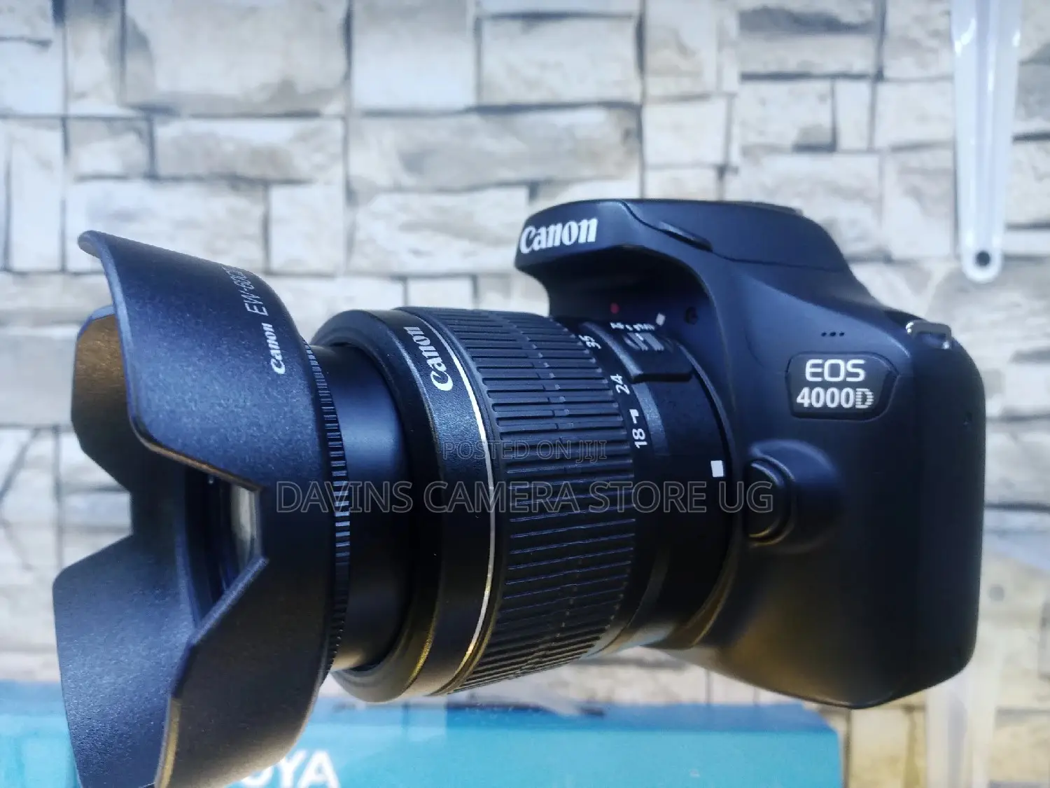 Canon EOS 4000D