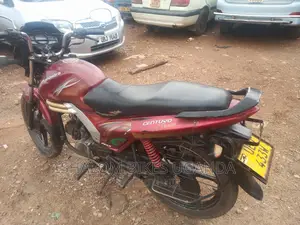Mahindra Centuro 2014 Red