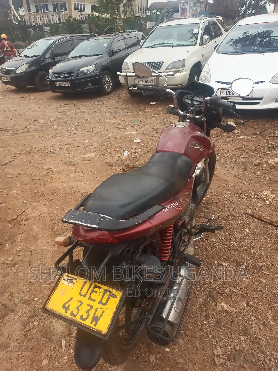 Mahindra Centuro 2014 Red