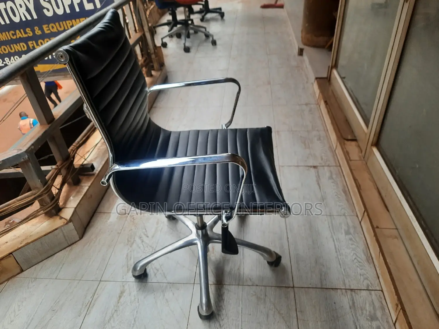 Leathered Short Back Chair