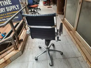 Leathered Short Back Chair