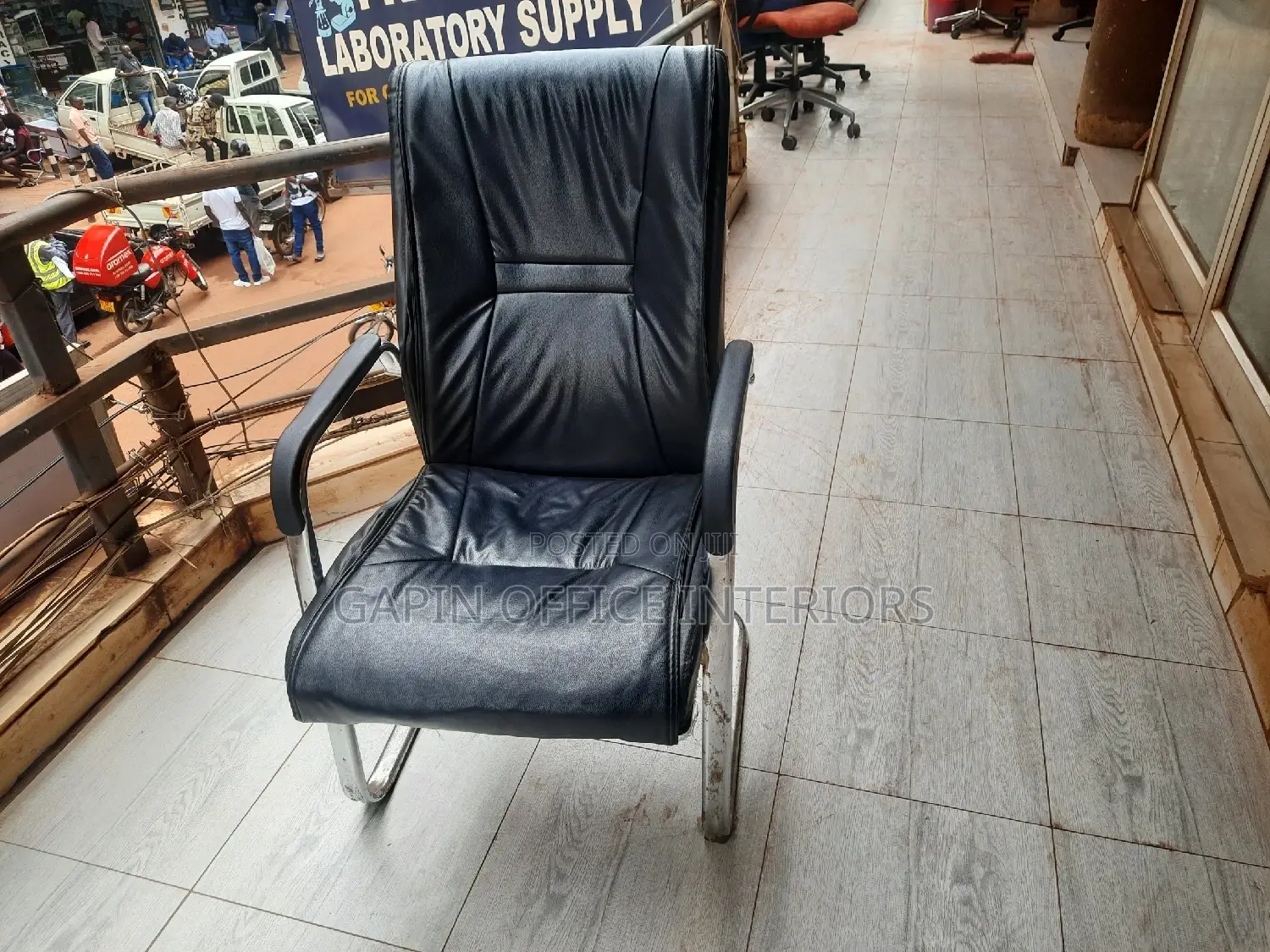 Second Hand Eexecutive Visitors Chair