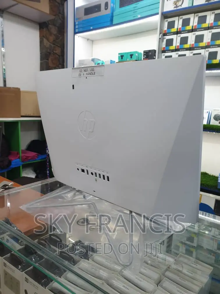 New Desktop Computer HP 8GB Intel Celeron SSD 256GB