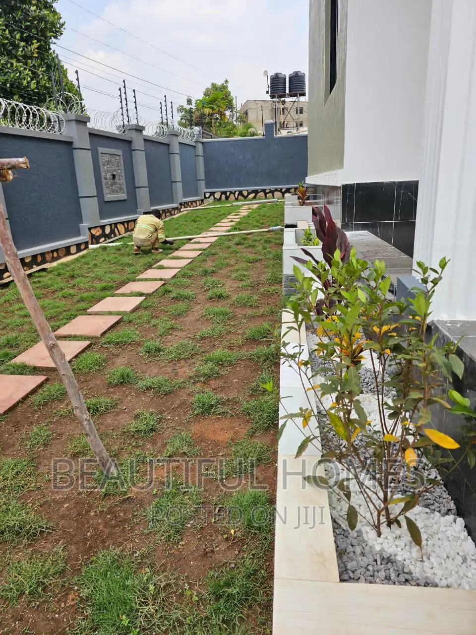 Furnished 6bdrm Mansion in Kira Buwate, Central Division for sale