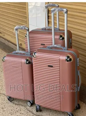 3ps Plastic 4 Wheel Travel Suitcase- Multicolor