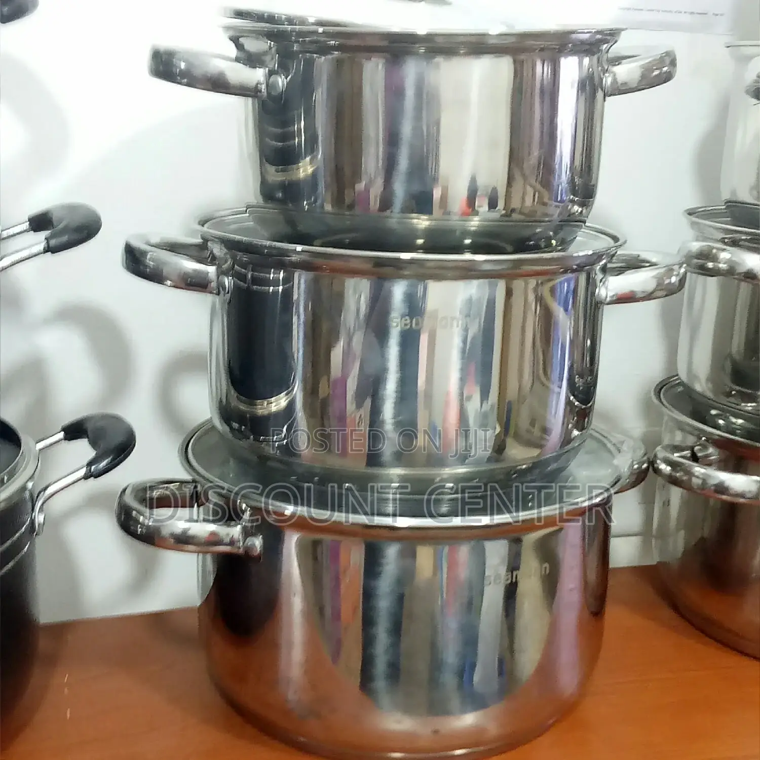 Stainless Dishes With Glass Lids