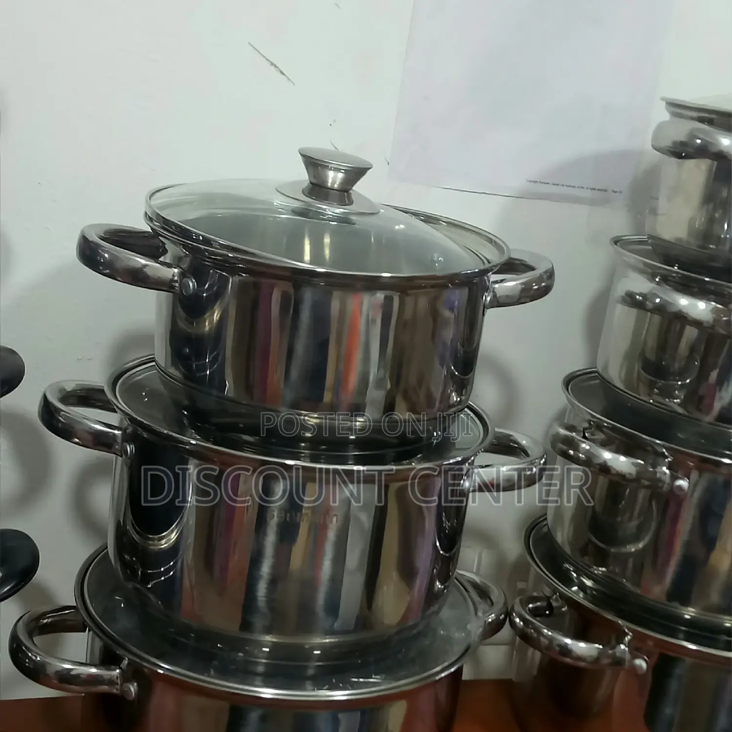 Stainless Dishes With Glass Lids