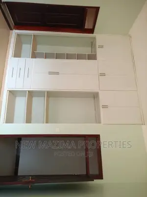 3bdrm Bungalow in Kitende Ntebe Rd, Division A for sale