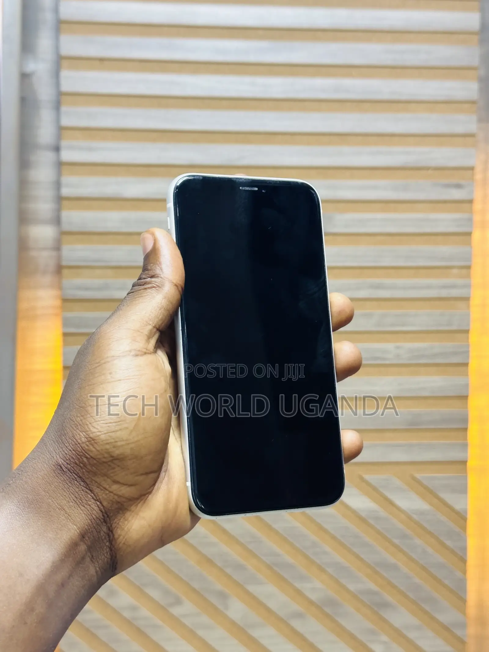 Apple iPhone XR 64 GB White