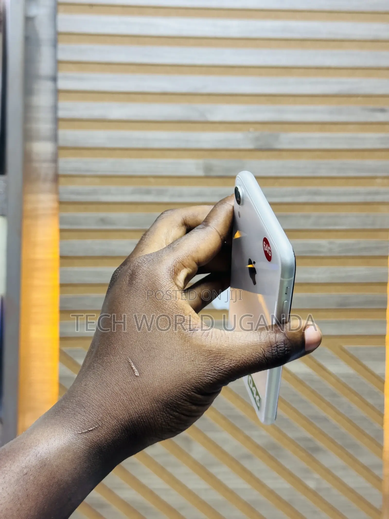 Apple iPhone XR 64 GB White