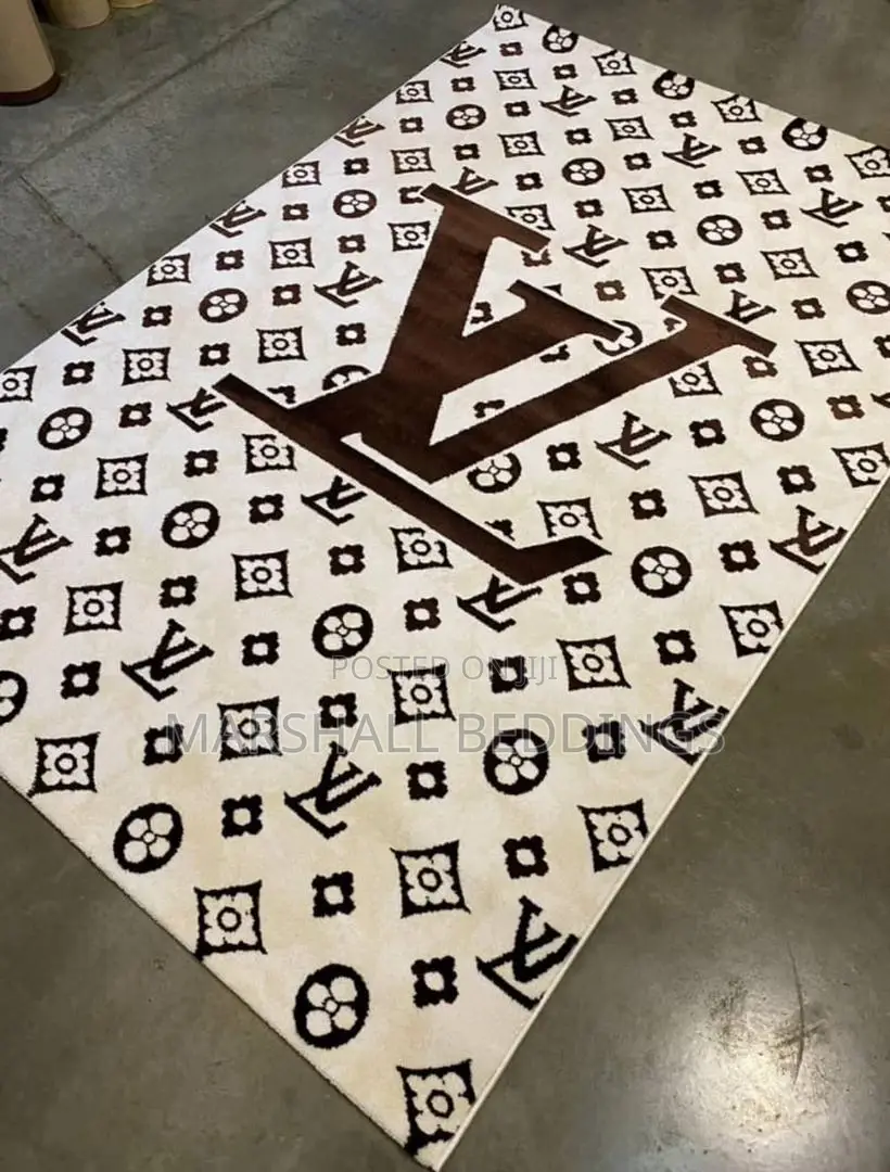 2X3 Rug Available