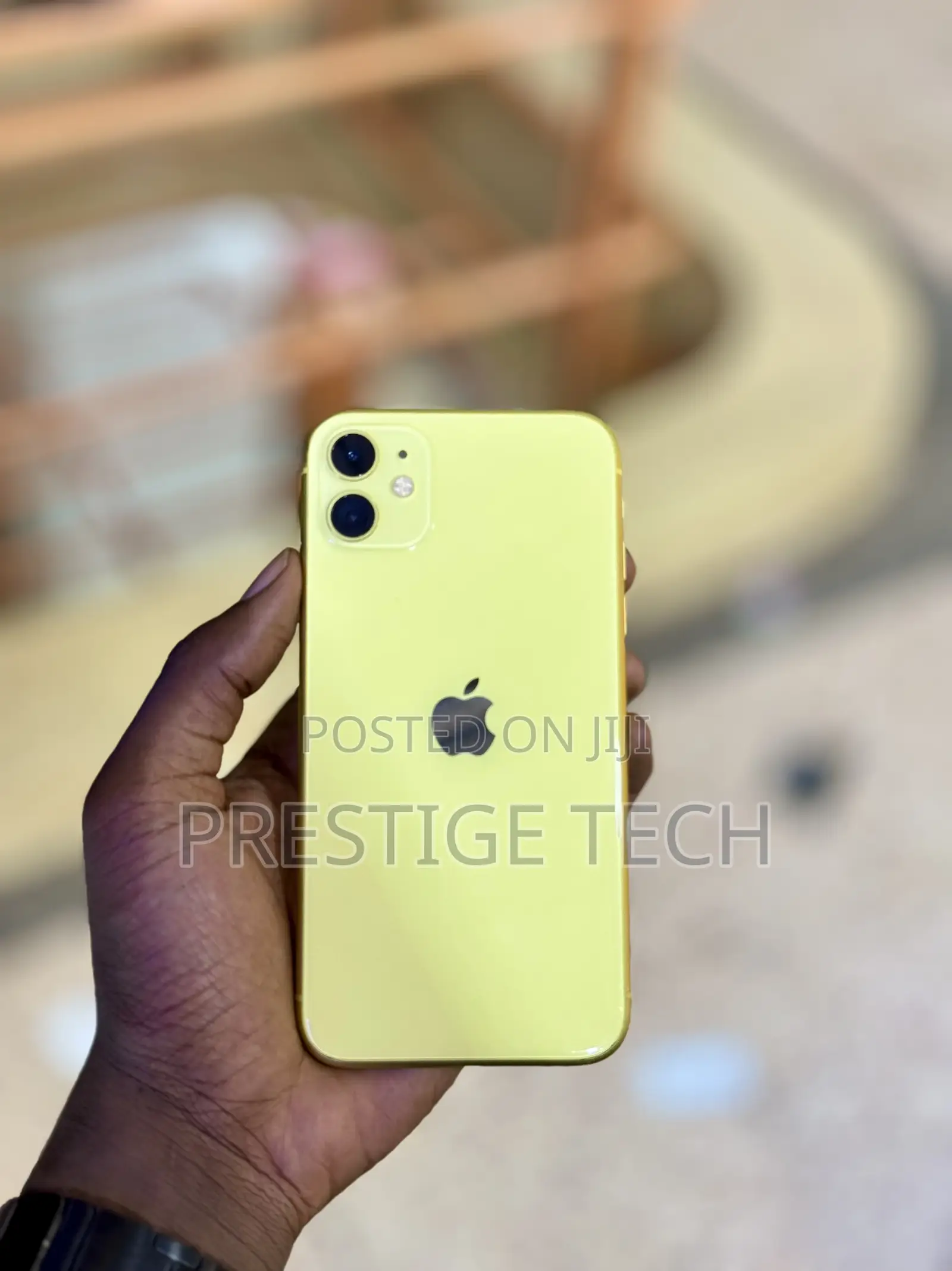 Apple iPhone 11 64 GB Yellow
