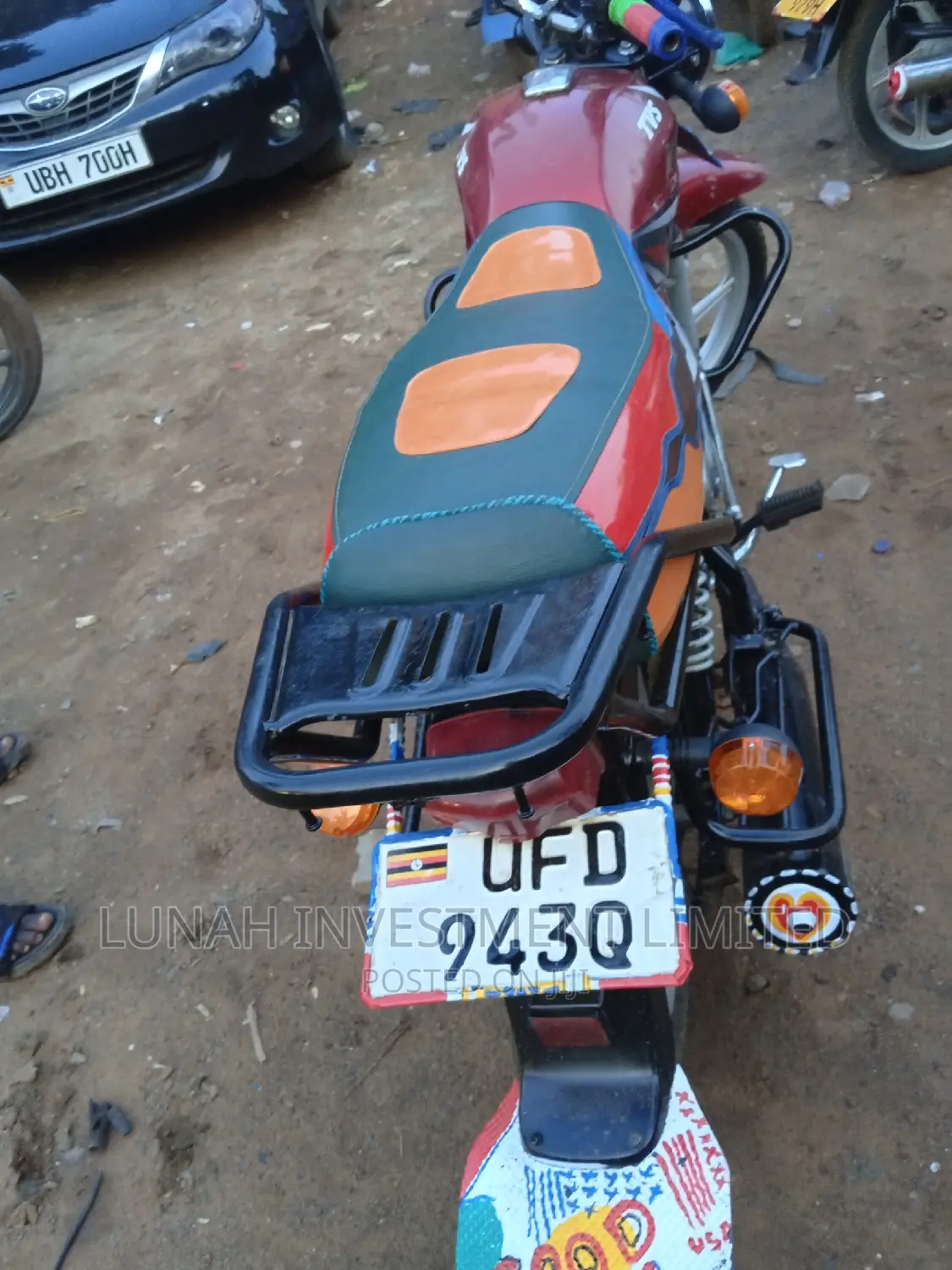 TVS HLX 125 2022 Red