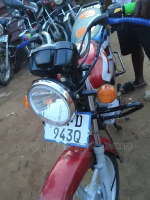 TVS HLX 125 2022 Red