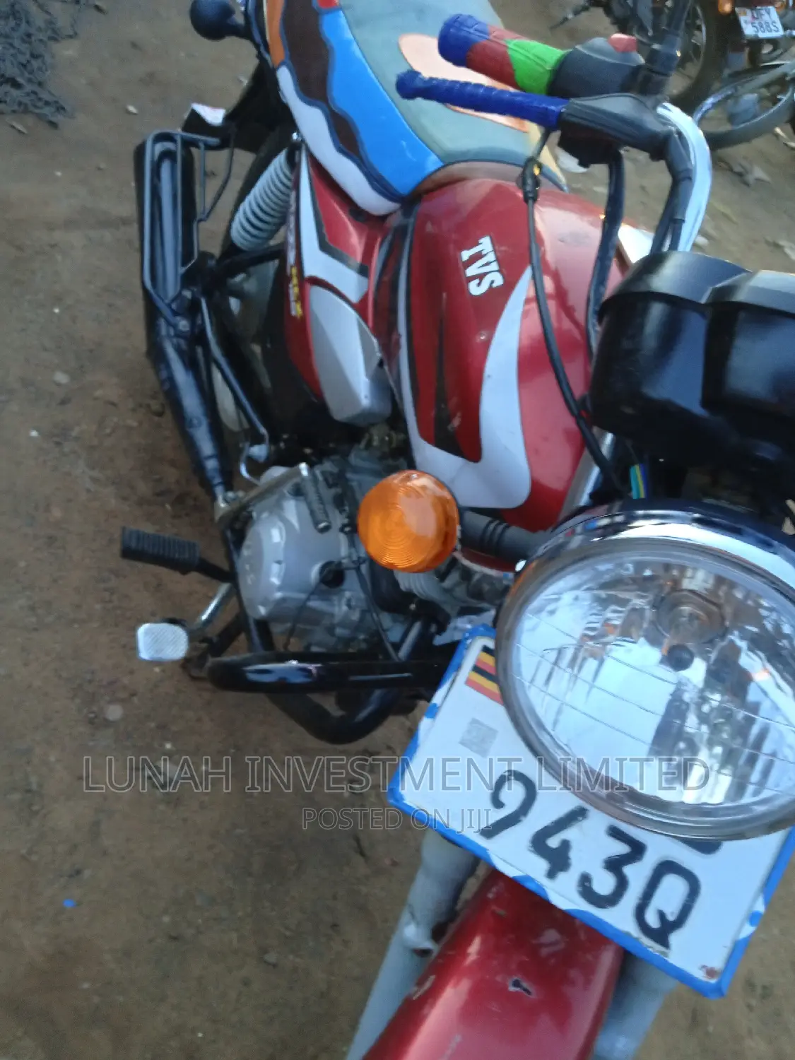 TVS HLX 125 2022 Red