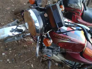 Bajaj Boxer 2022 Red